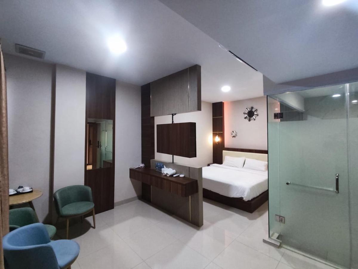 Hotel Morena Batam Exterior photo